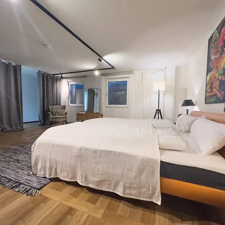 Design-penthouse Im Muenchner Sueden Auf Zwei Ebenen